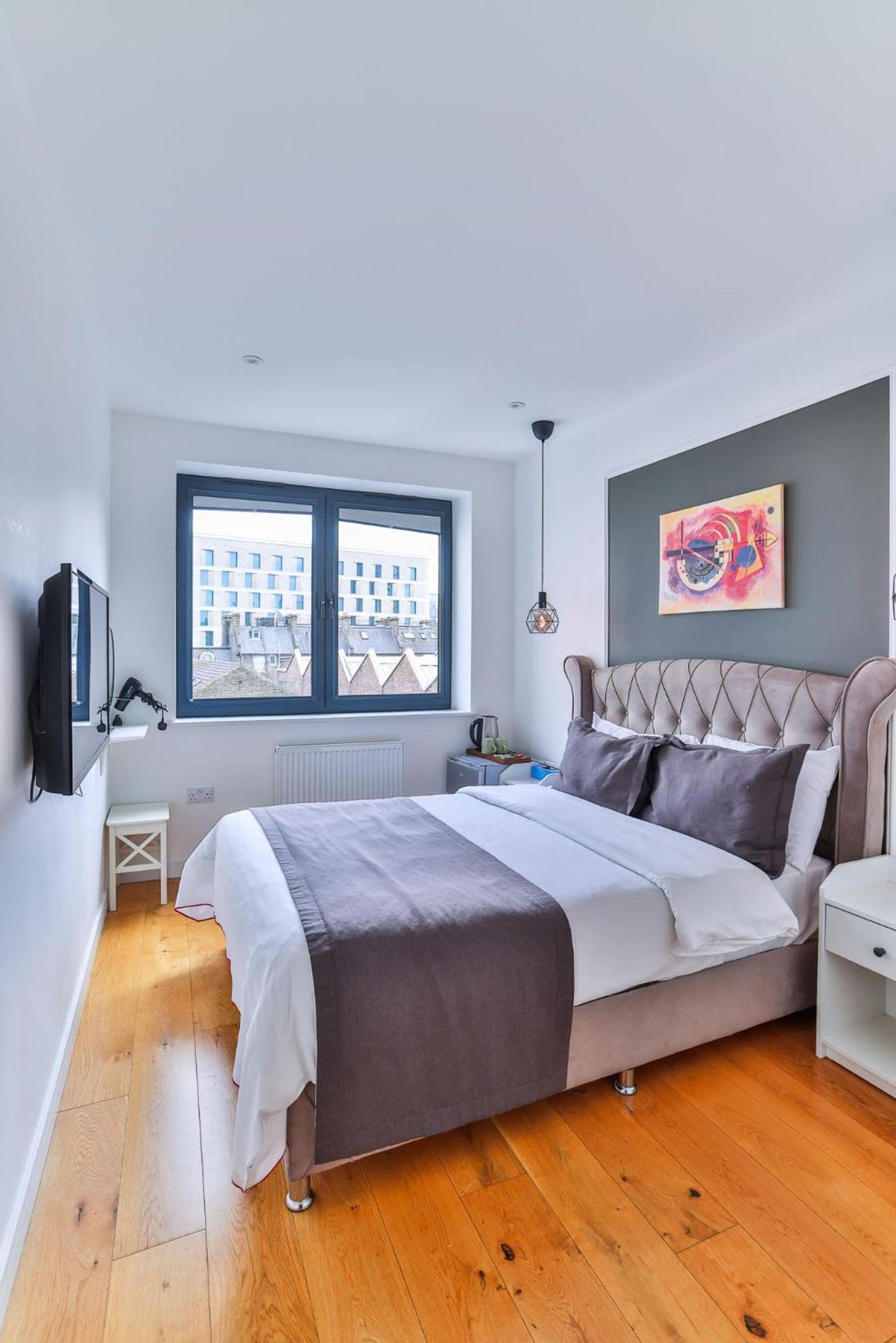 Double Room with Private External Bathroom